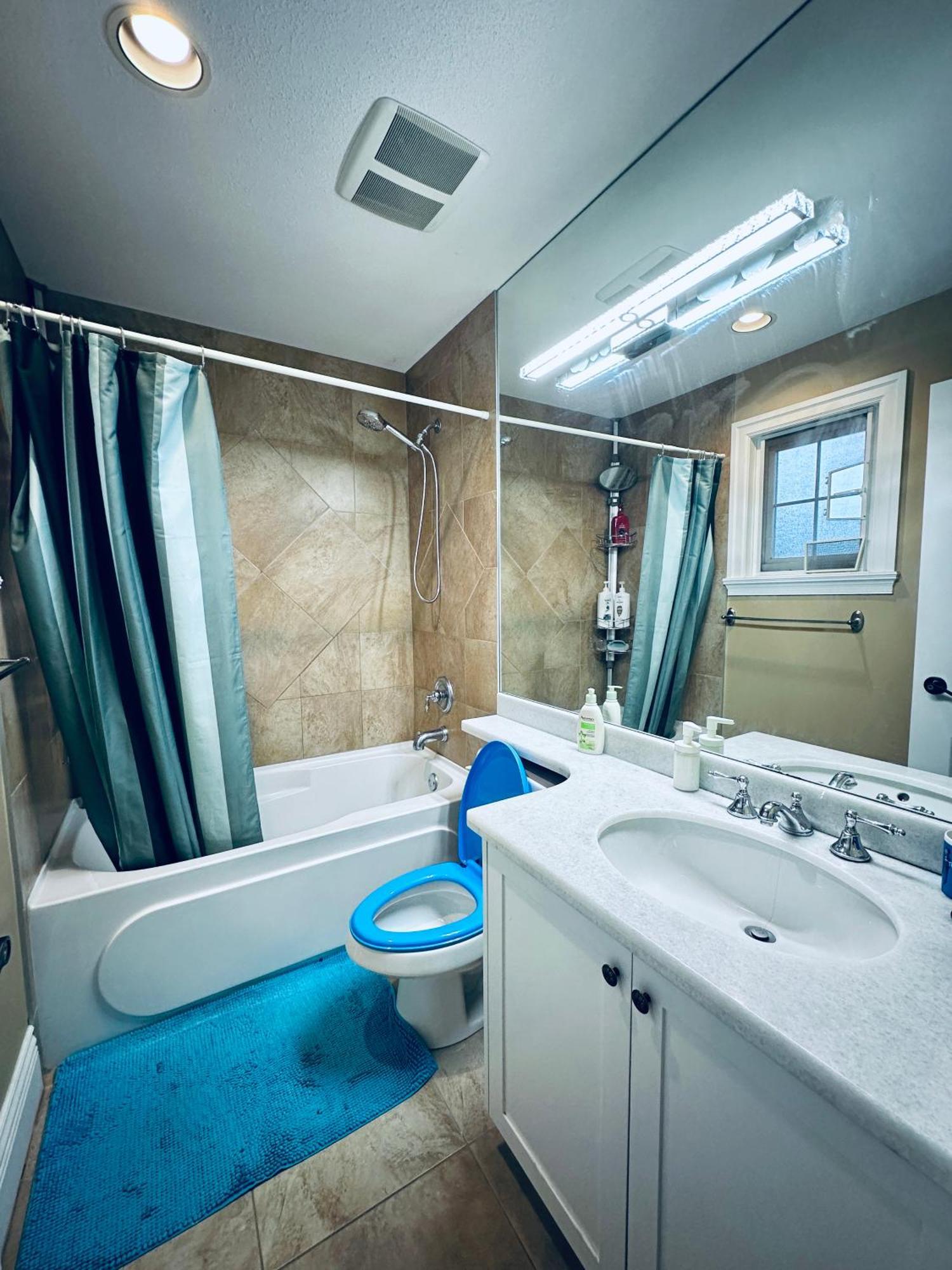Vancouver Luxury Homestay Richmond Ngoại thất bức ảnh