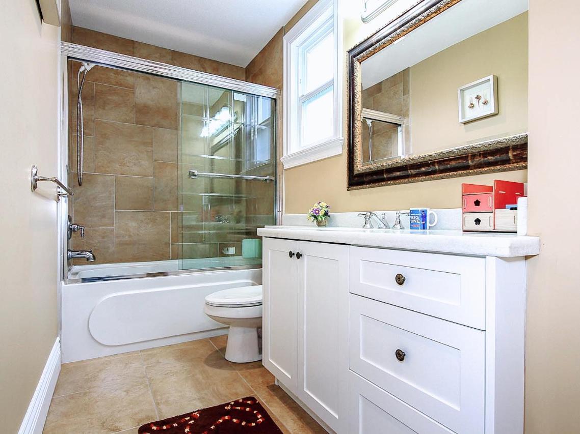 Vancouver Luxury Homestay Richmond Ngoại thất bức ảnh